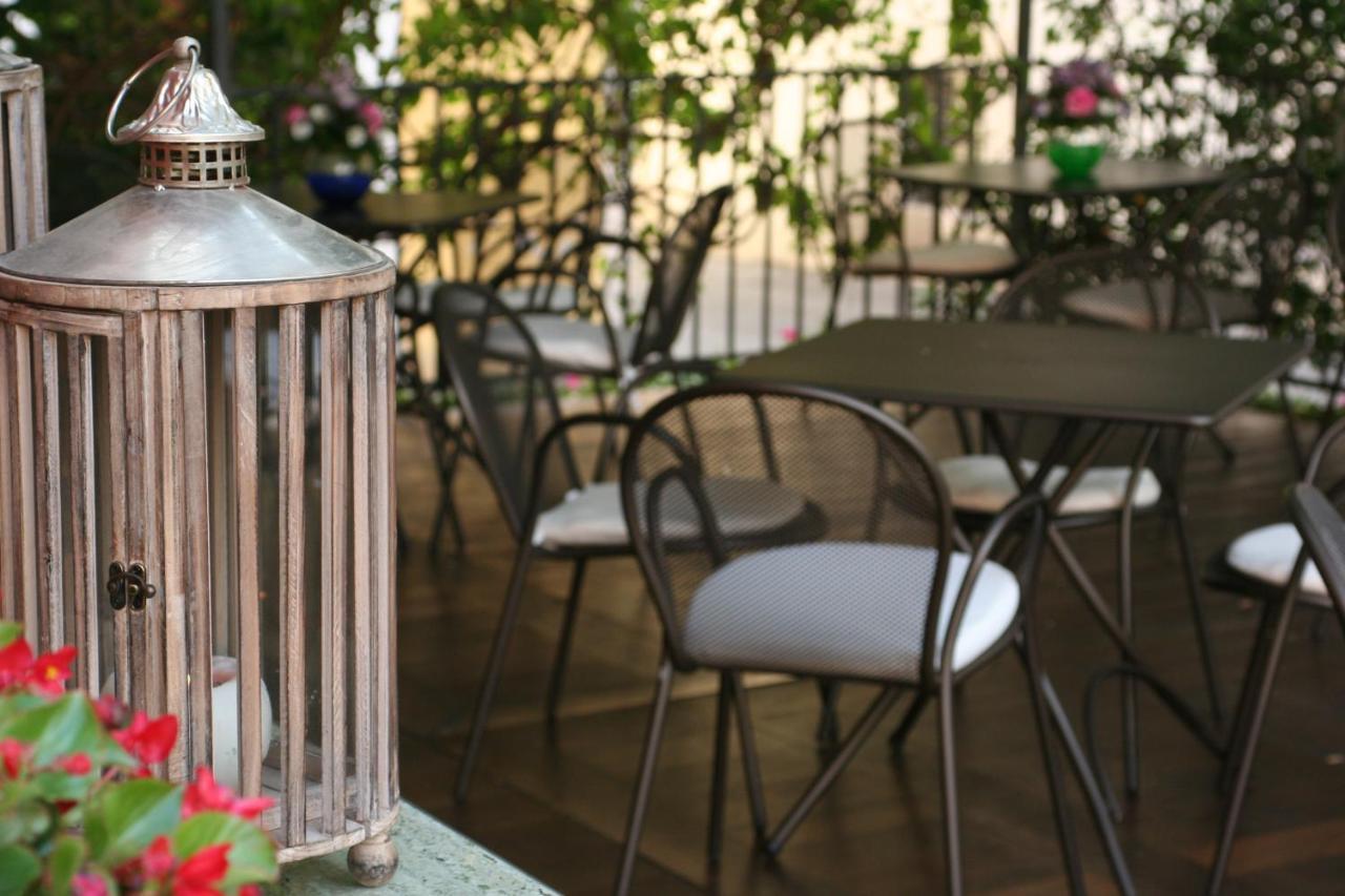 Hotel Charleston Spoleto Ngoại thất bức ảnh